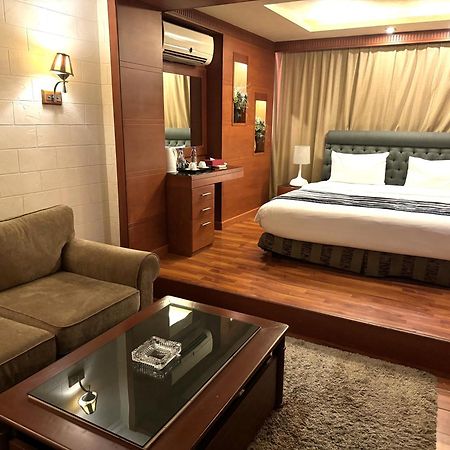Duroy Hotel By Beverly Beirut Esterno foto